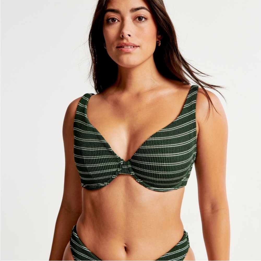 Abercrombie Curve Love High Apex Underwire Bikini Top